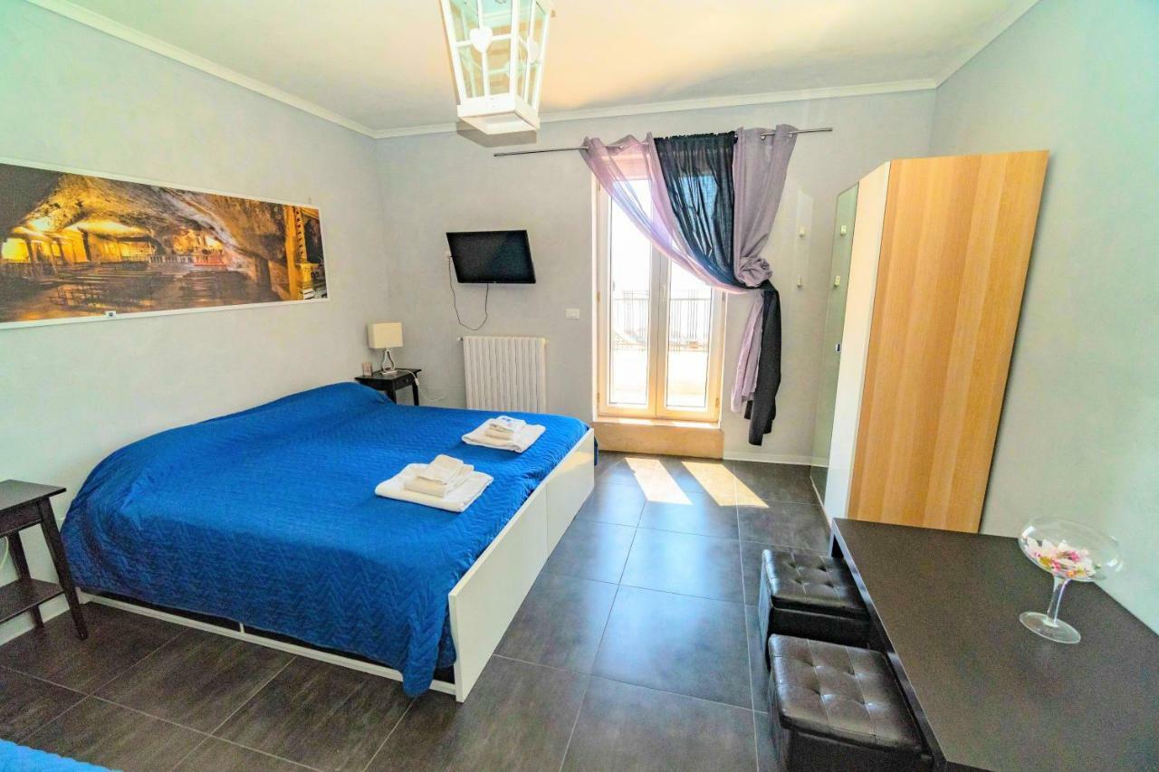 Rooms Gli Arcangeli 2 - Affitti Brevi Italia Monte Sant'Angelo Exterior photo